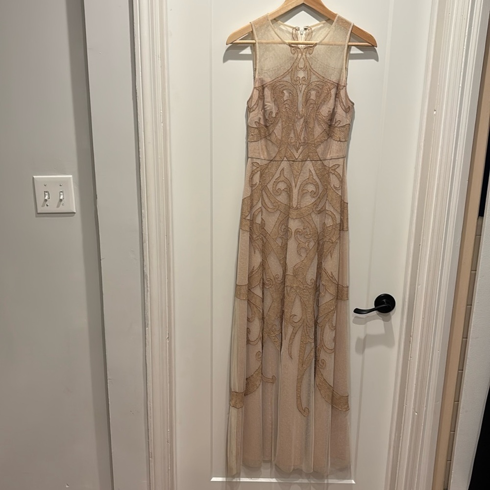 BCBG Max Azria Regal Champagne Acotas Lace Applique Gown Maxi Dress, Sz. 4